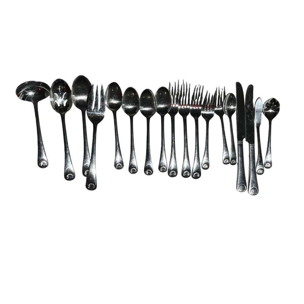 Reed & Barton 18/10 Stainless Steel Flatware Lot Shell Pattern Mixed